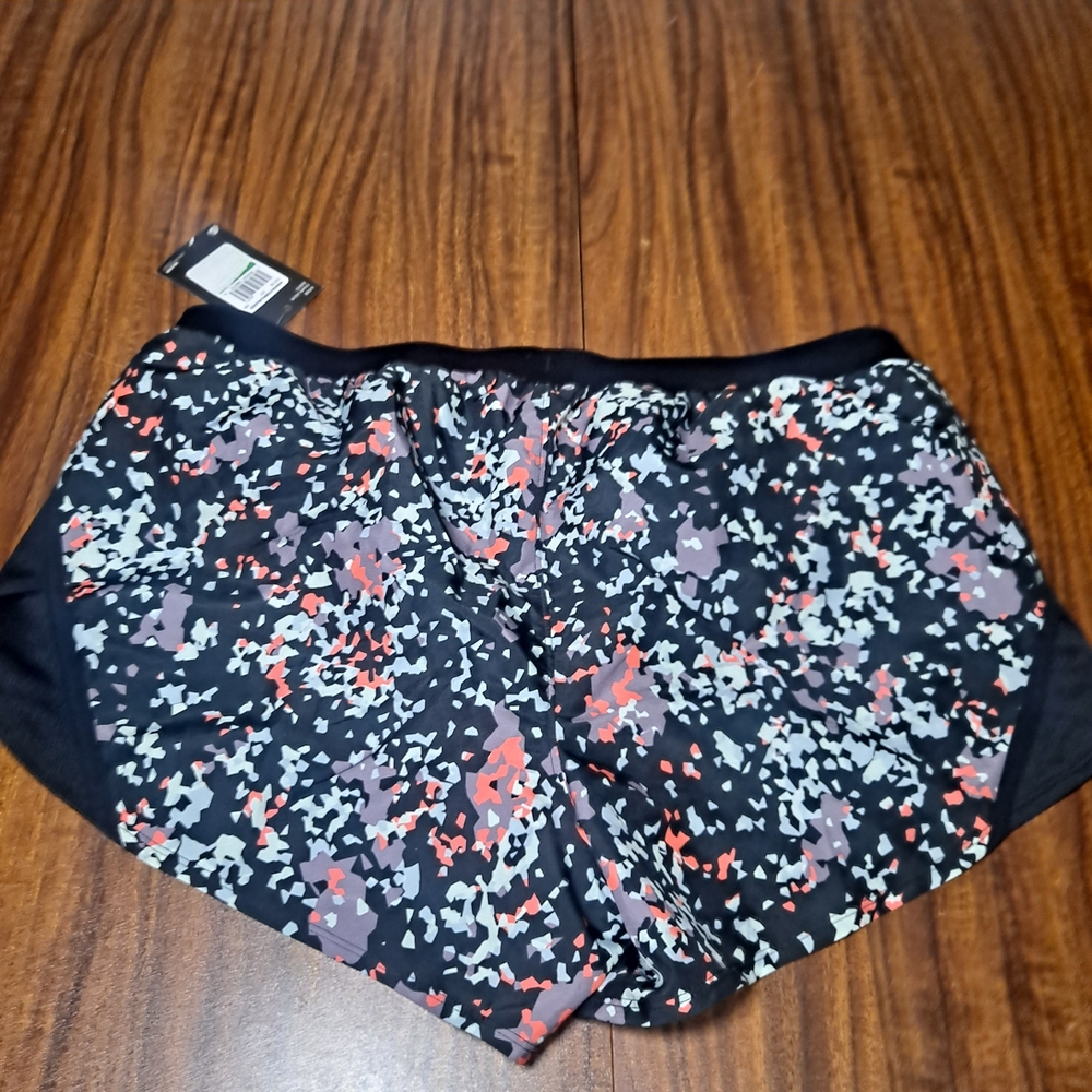 Under Armour Multicolor Patterned Women's Athleti… - image 6